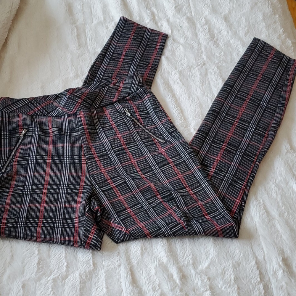 Joe B black and red Plaid pants
